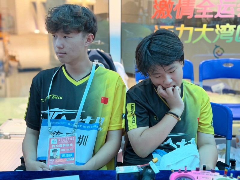 小白、果果，